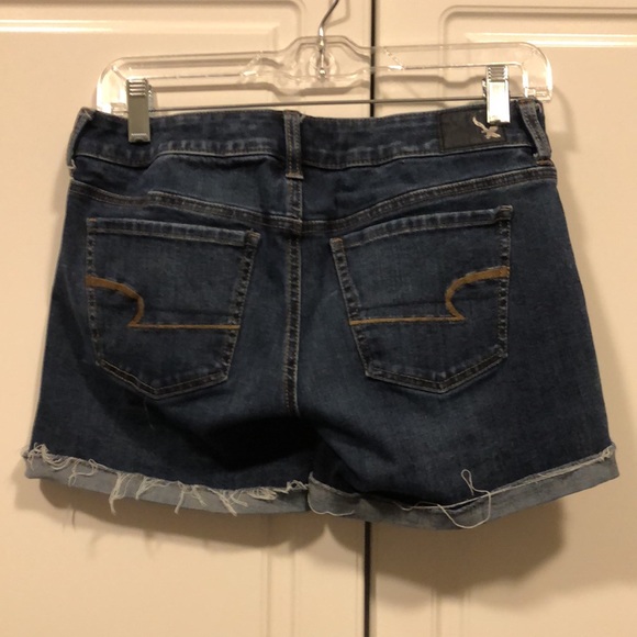 American Eagle Jean Shorts Women’s 4 midi denim blue distressed destroyed EUC - Picture 5 of 10